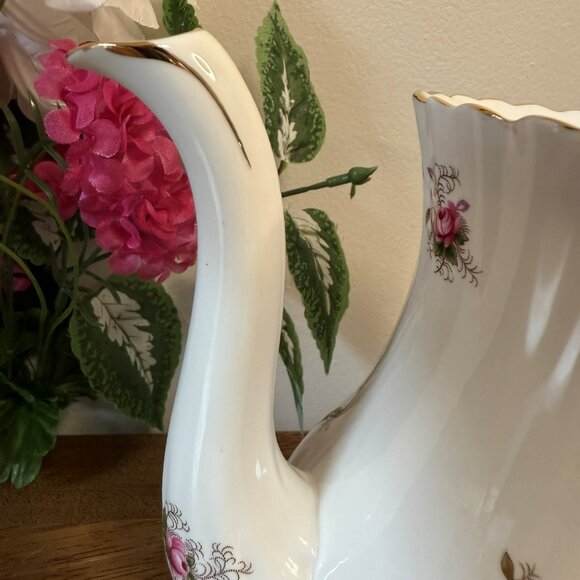 Royal Albert Lavender Rose Coffee Pot Montrose Shape Vintage Bone China Pink - Picture 8 of 9
